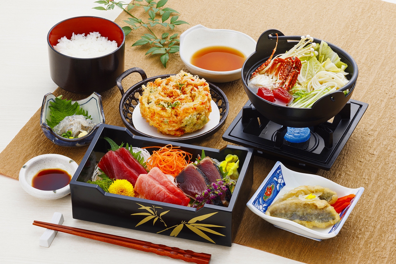 【1/10-4/12】焼津さかなセンター 小泉八雲が愛した焼津で豪華!焼津うまいもん御膳とジャパンベリー農園でいちご狩り食べ放題